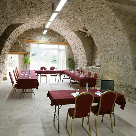 Domaine Saint Esteve Otel 3*