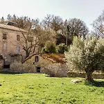 Domaine Saint Esteve 3* Millau