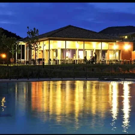 Domaine Saint Esteve 3* Millau