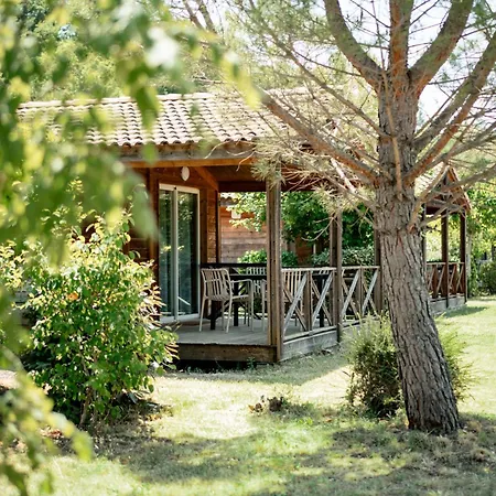 Domaine Saint Esteve فندق 3*