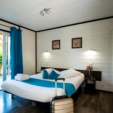 Domaine Saint Esteve 3* Millau