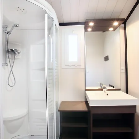 Domaine Saint Esteve 3*