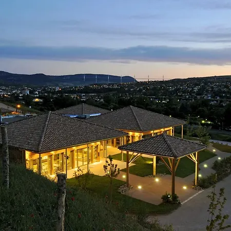 호텔 Domaine Saint Esteve 3*