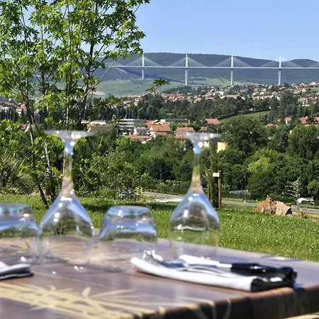 Domaine Saint Esteve 호텔