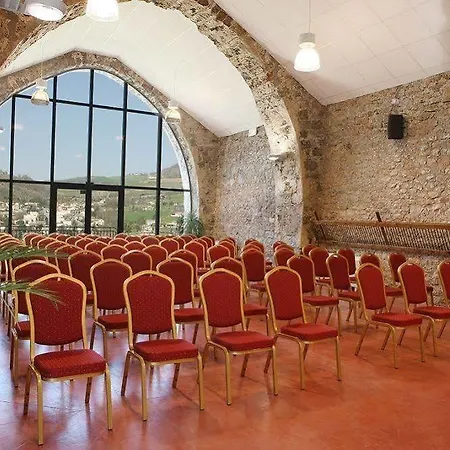 Domaine Saint Esteve 3*