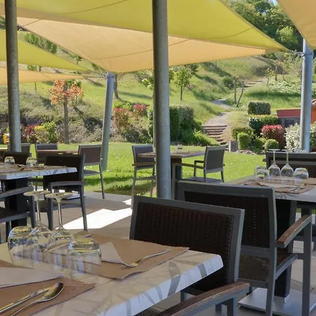 Domaine Saint Esteve 3*