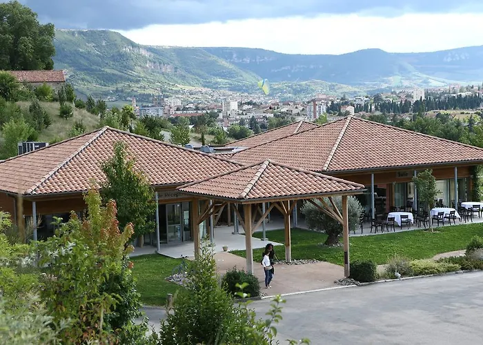 Domaine Saint Esteve 3* Millau