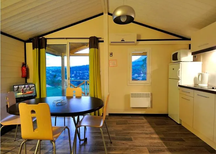 Hotel Domaine Saint Esteve 3*