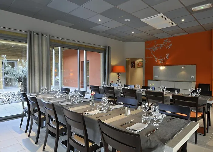 Hotel Domaine Saint Esteve 3*