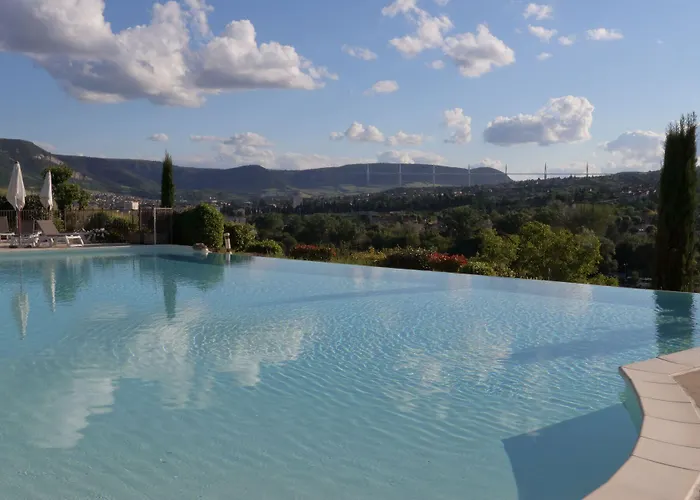 Domaine Saint Esteve 3*